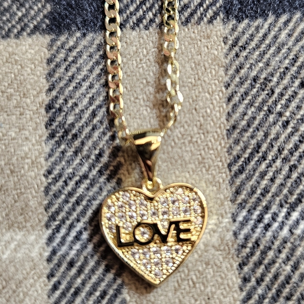 Gold Tone Heart Pendant Necklace